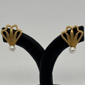 Vintage Van Dell Earrings 12 Karat Gold-Filled, Fan-Form, Screw-Back Faux Pearls